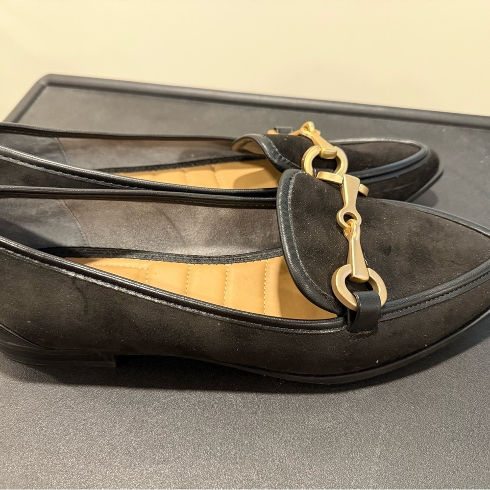 Kelly & Katie Black Loafers with Gold Accent Business Casual Classy Versatile - Picture 6 of 10